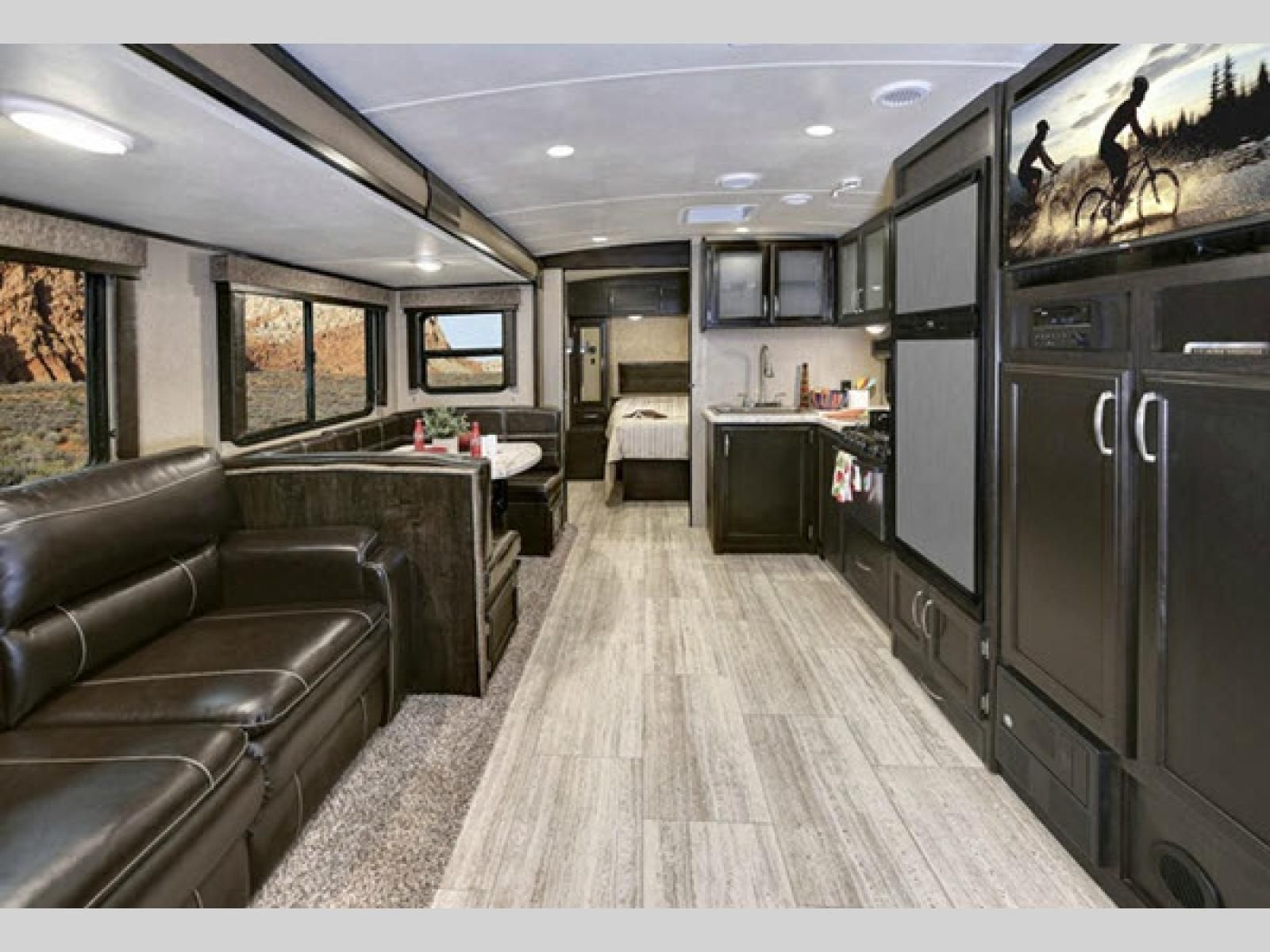 Used 2017 Grand Design Imagine 2800BH