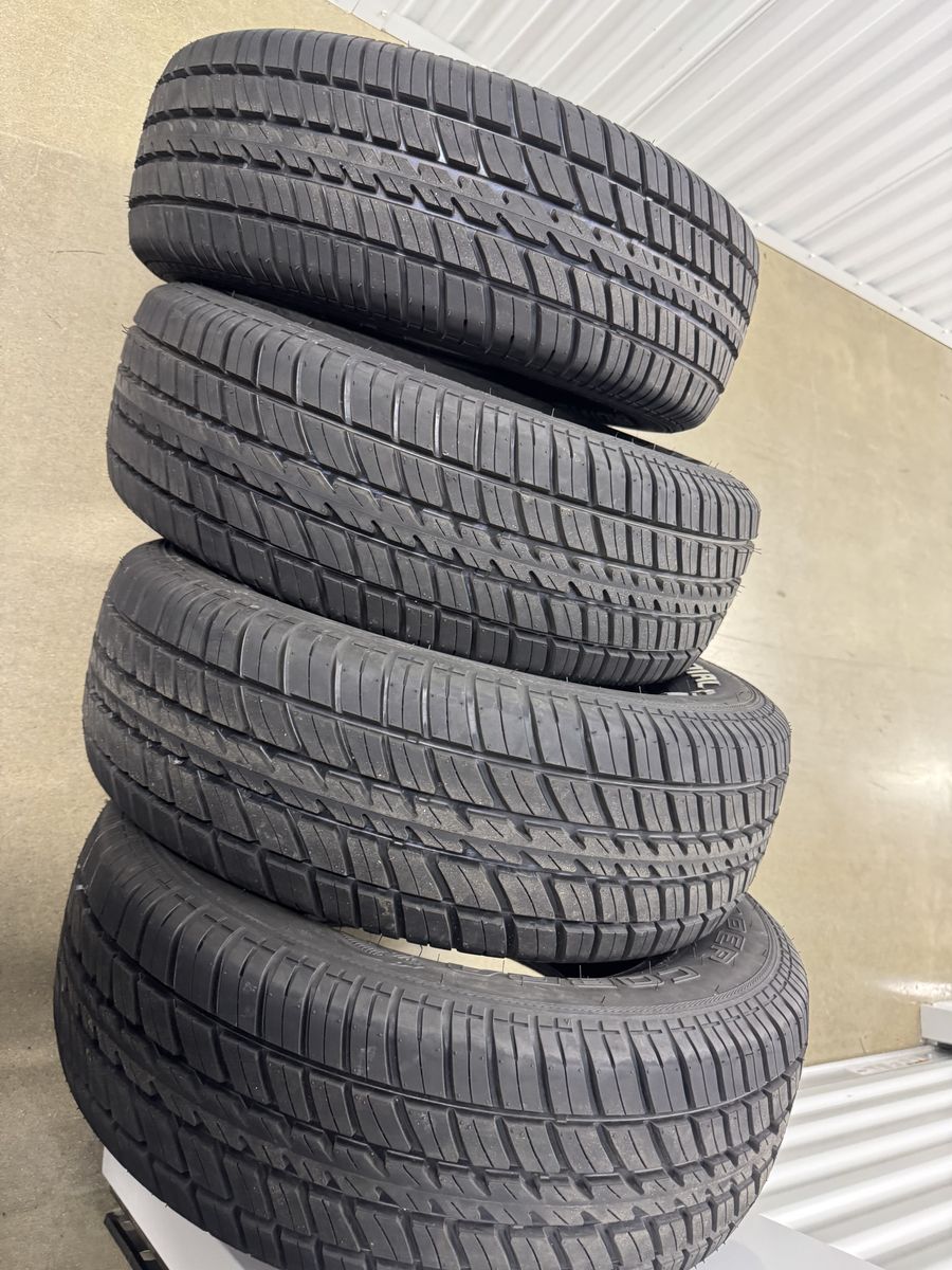 Cooper Cobra Tires - 215/65R15