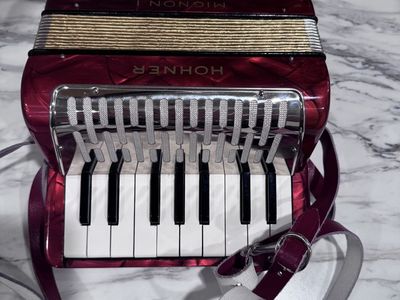 Hohner Mignon I Red Pearloid Mini Piano Accordion with Straps