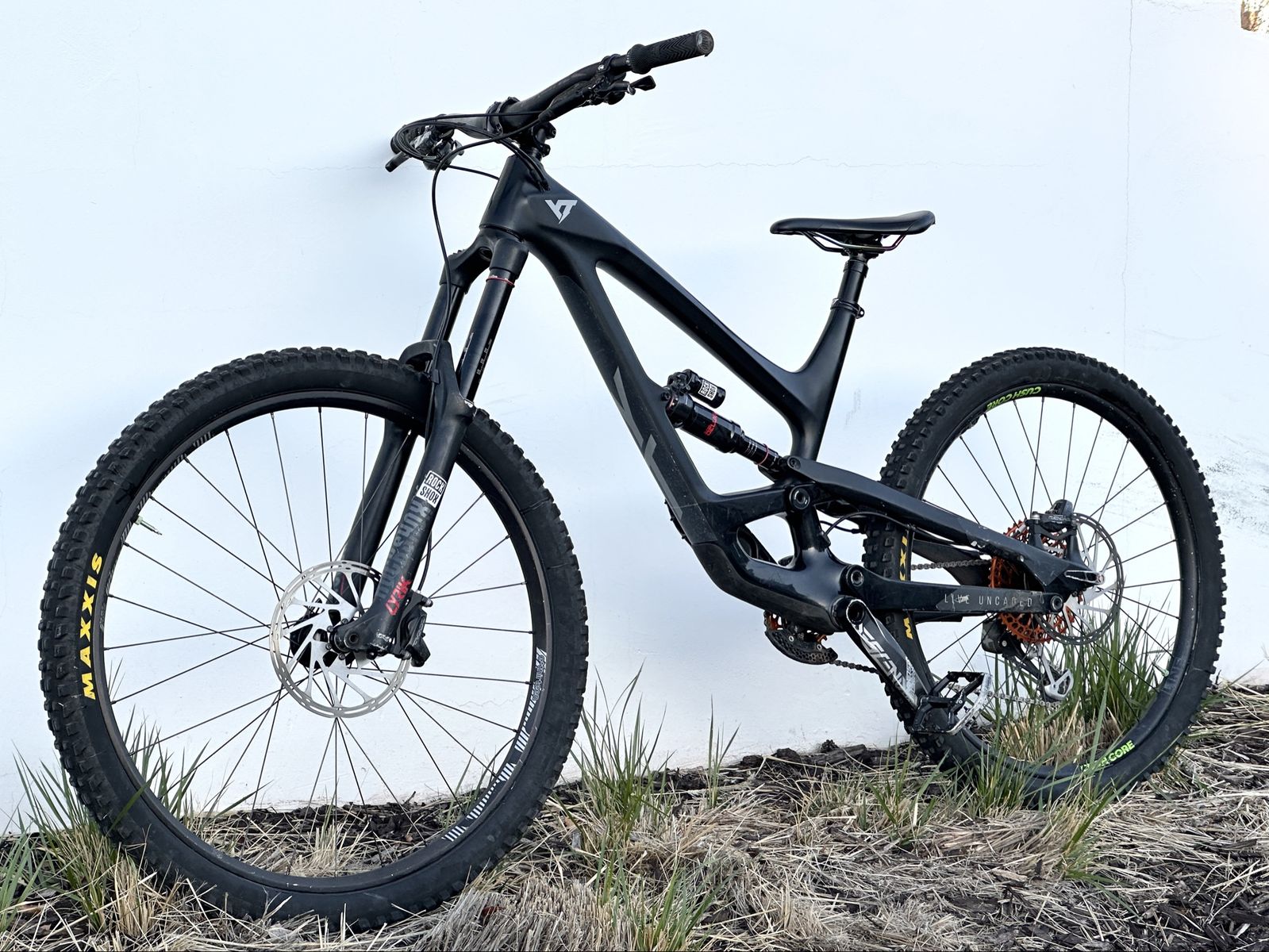 2019 YT Capra CF Pro