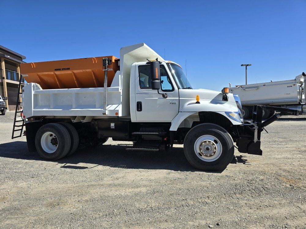2006 International 7500 Snow Plow Dump Truck