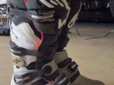 Alpinestars Tech 7 Boots SZ 9