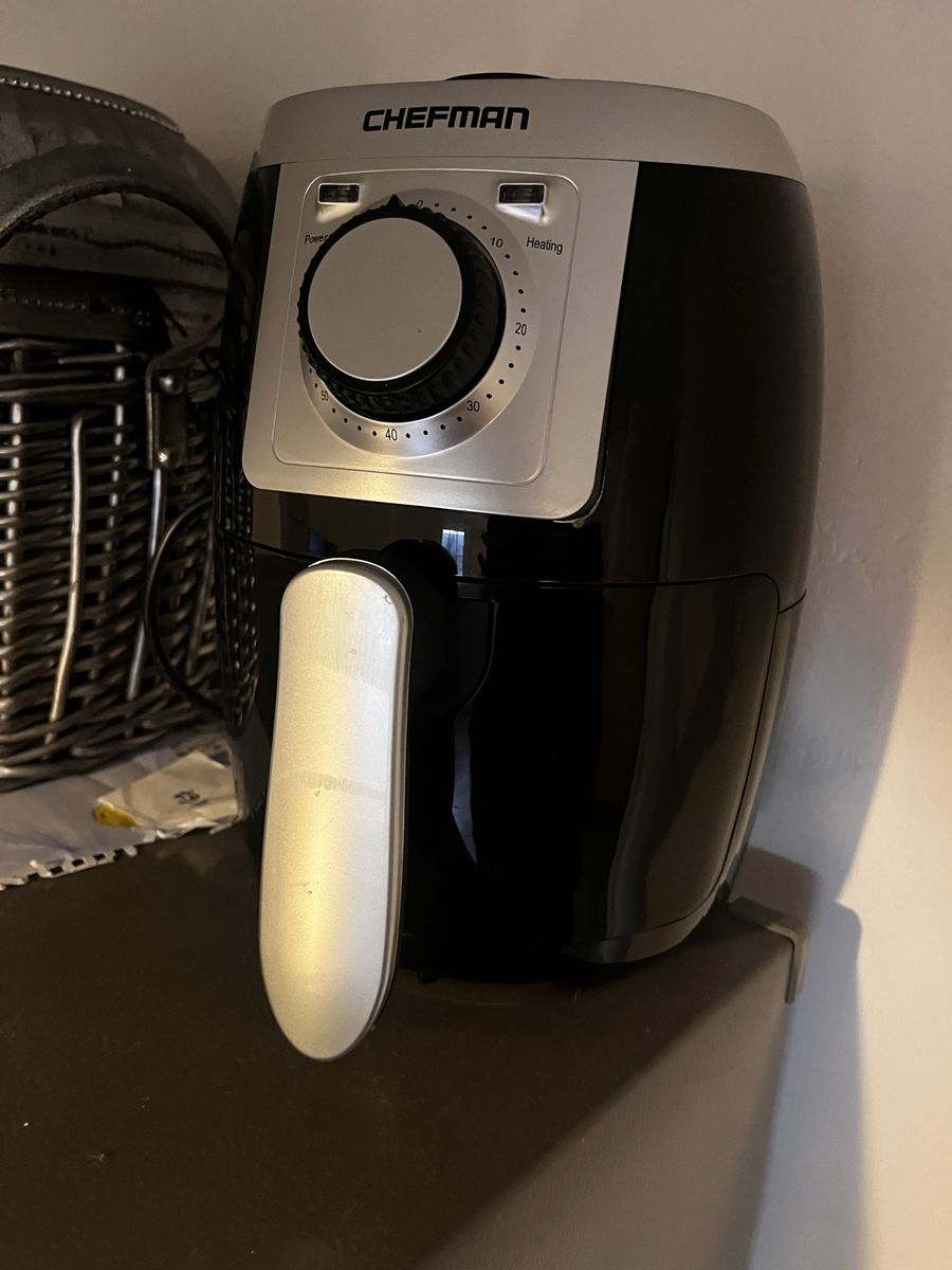 Chefman Air Fryer Black and Silver Countertop Appliance Used Good