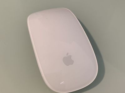 Apple Magic Mouse 2 (Lightning Charger) Model A1657