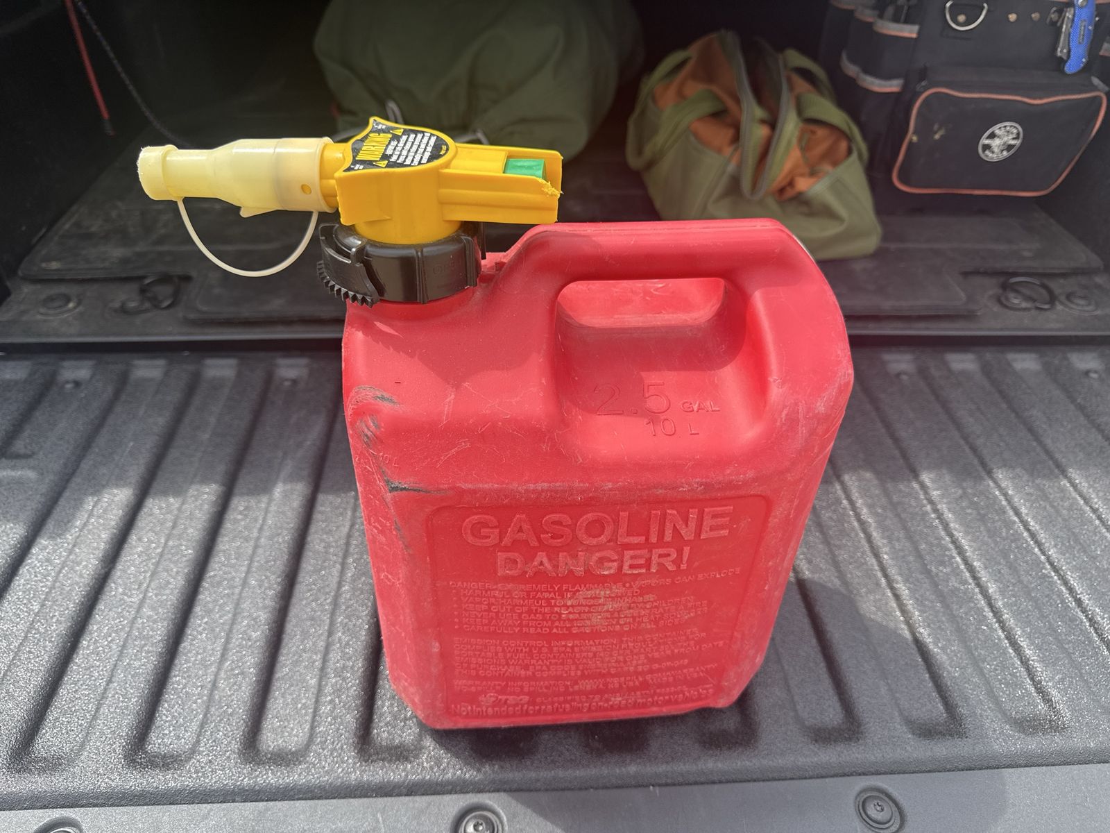 Gas can fuel can 2.5 gallon