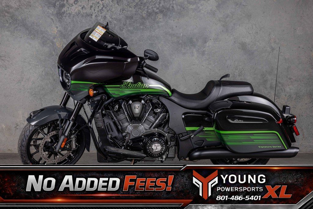 2026 Indian Motorcycle® Chieftain PowerPlus Dark Horse Signature Series Abyss Metallic  / Cypher Gr