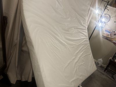 White Mattress wedge topper