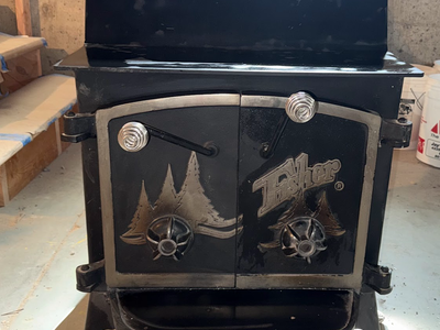 Fisher Grandma Bear Wood Stove Nickel Trim Doors