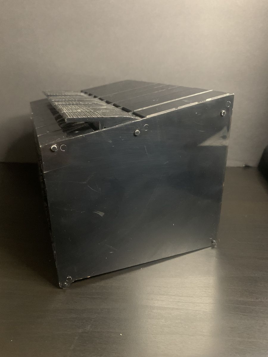 Main image 7