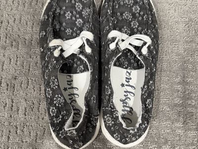 Gypsy Jazz "White Star" Floral Print Slip-On Shoes - Black/White, Women's Size 7