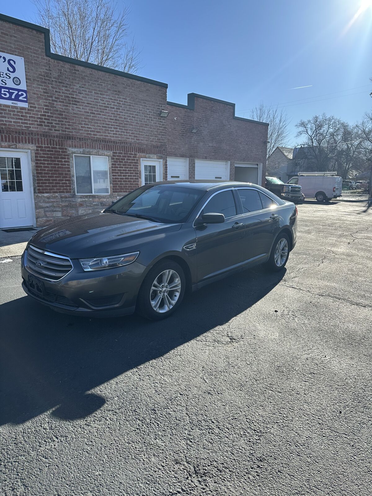 2017 FORD TAURUS SE
