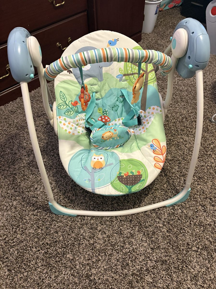 Bright Starts Safari Blast Portable Baby Swing with TrueSpeed Technology