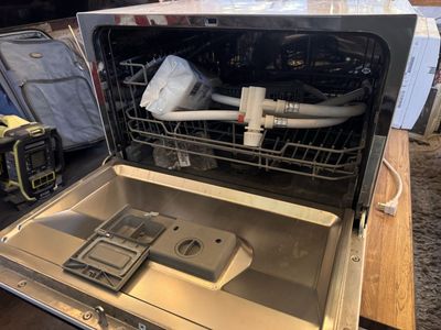Farberware FDW05AWS Compact Countertop Dishwasher, White