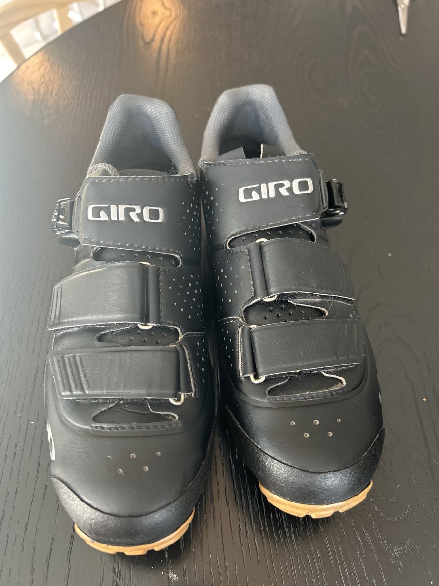 Giro Privateer EU 42, US men’s 9
