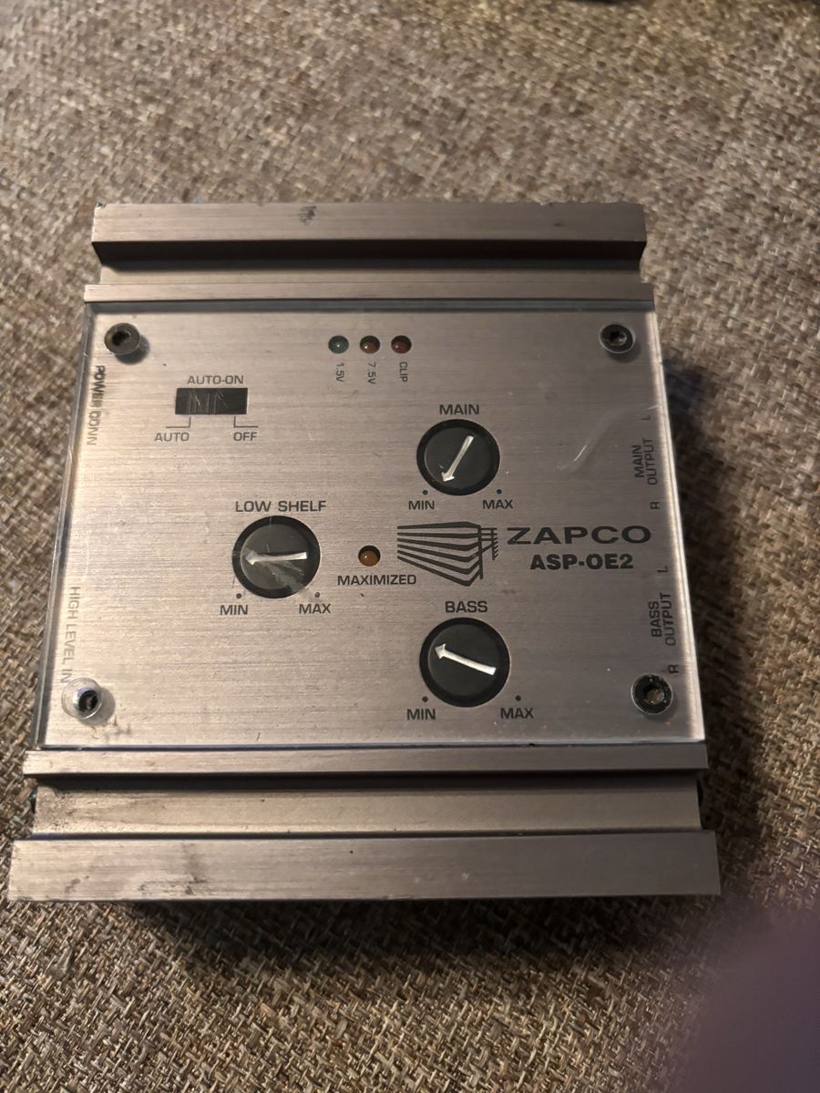 Zapco 2/4 channel adapter in good condition
