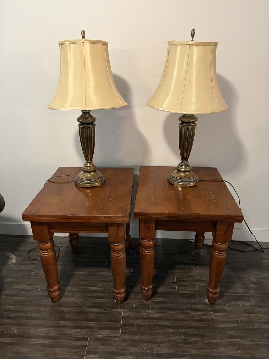 Free lamps+stands