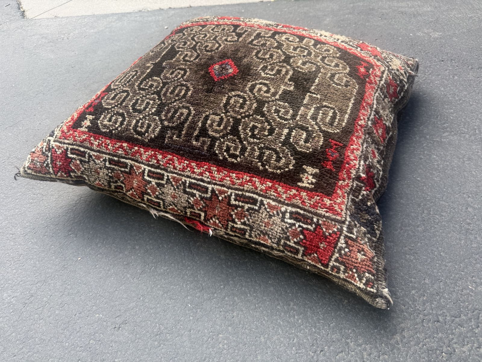 Main image 9