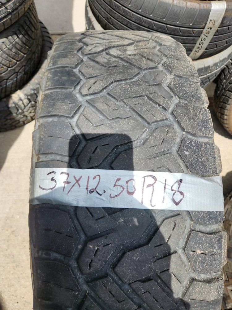 37x12.50r18 nitto recon grappler at