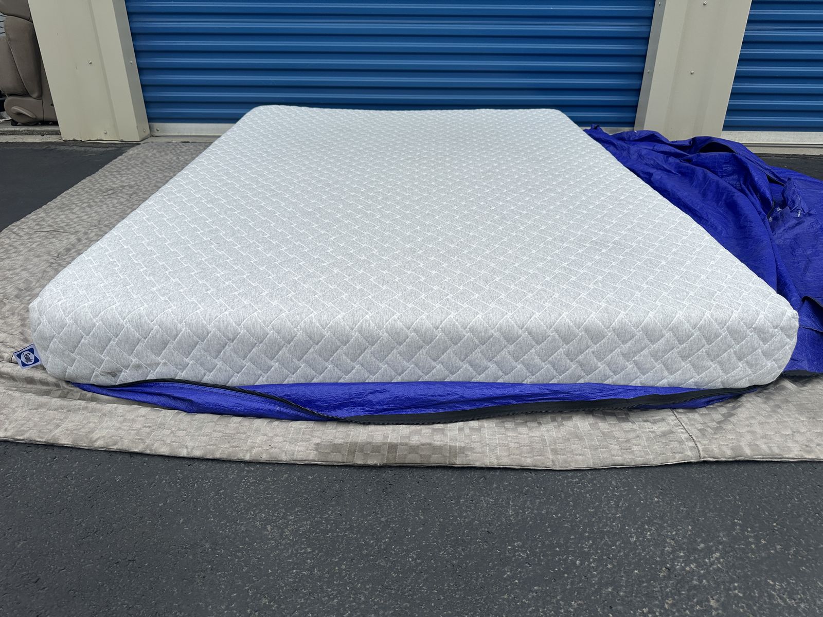 8" Serta Memory Foam Queen Mattress