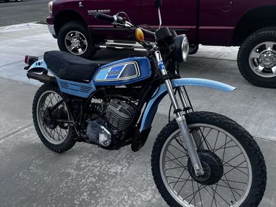 Yamaha DT250 Enduro Motorcycle - Blue, Vintage Off-Road Bike, 2-Stroke Enginei