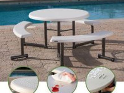 Lifetime 44in Round Picnic Table