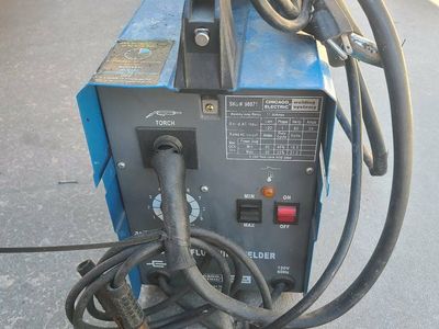 Chicago Electric 90 Amp Flux Wire Welder