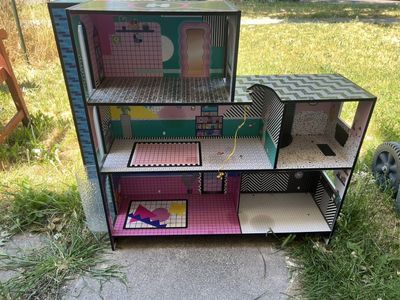 LOL Doll House