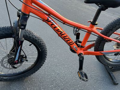 Specialized Riprock 20" Kids Mountain Bike - Orange, Shimano Components, Disk Brakes
