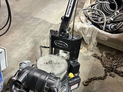 FLOOR BURNISHER PROPANE