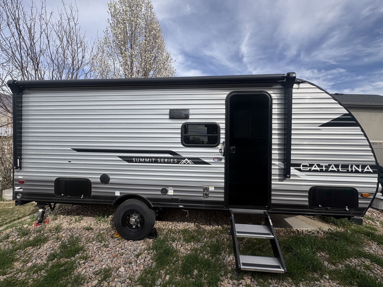 2025 Coachmen Catalina Summit Series 7 184BHSX