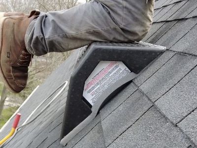 Pitchhopper Roof Work Stand - Roof Saftey