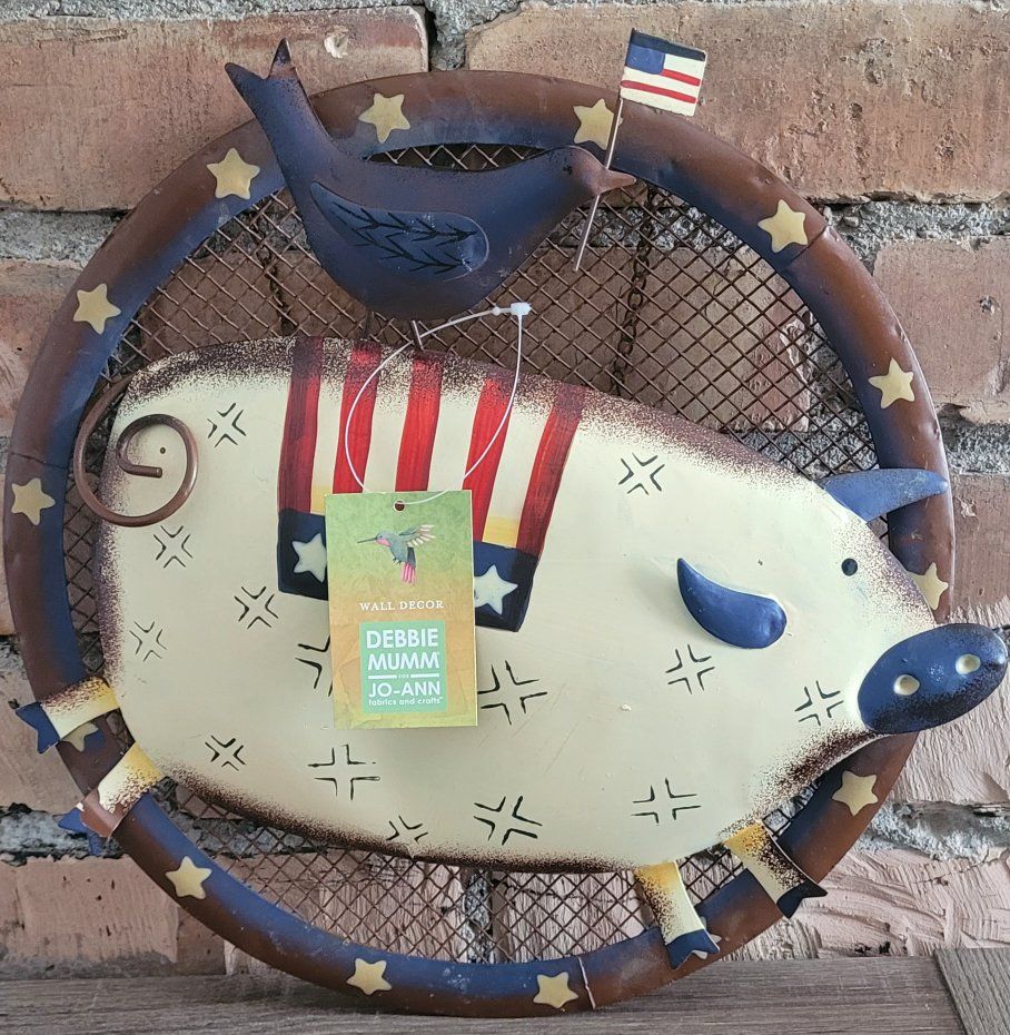 Patriotic Pig metal wall plaque