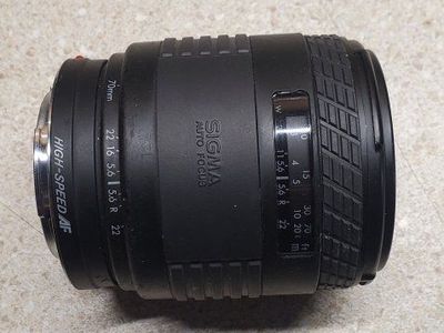 Sigma Auto Focus High-Speed AF 70mm Camera Lens
