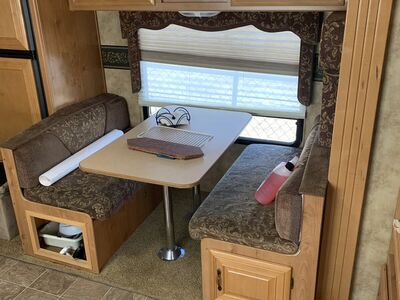 2007 34 ft Keystone Laredo