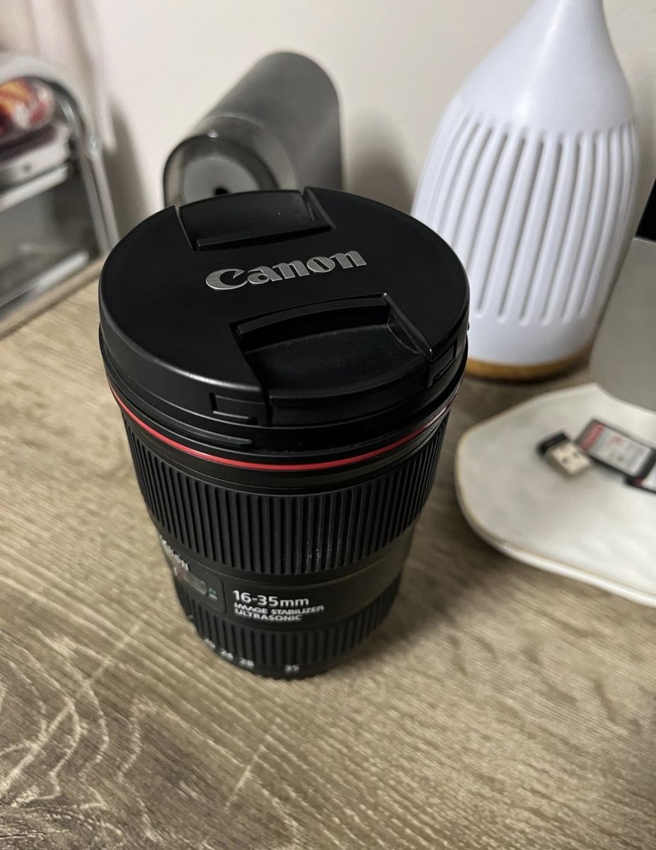 Canon EF 16-35mm f/4L is usm lens