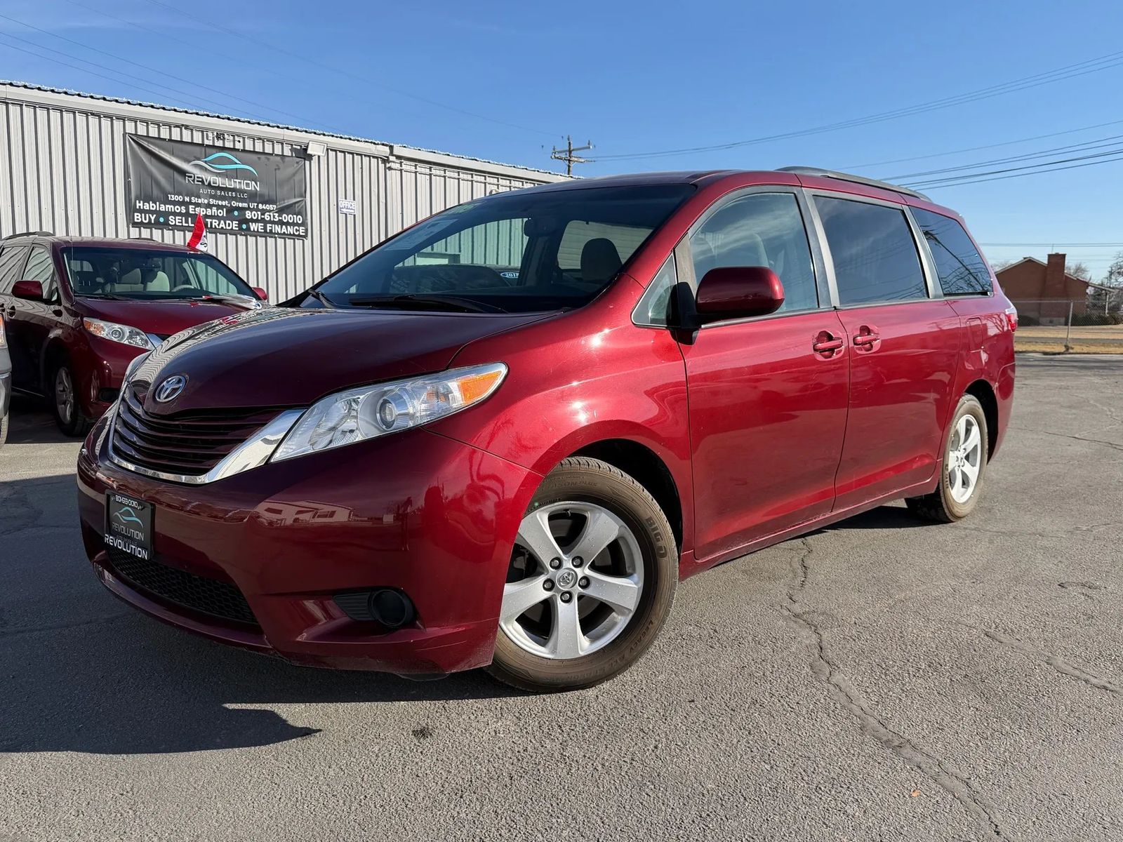2015 TOYOTA SIENNA LE 8-Passenger