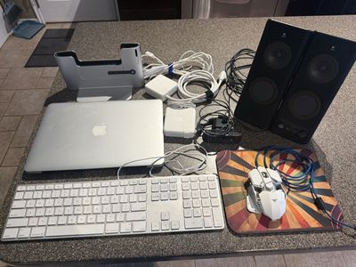 Apple MacBook Pro 13 Inch A1425 Bundle with Keyboard Speakers Dock and Accessories