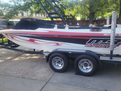 2000 MB Boss 190 Tournament Ski Boat