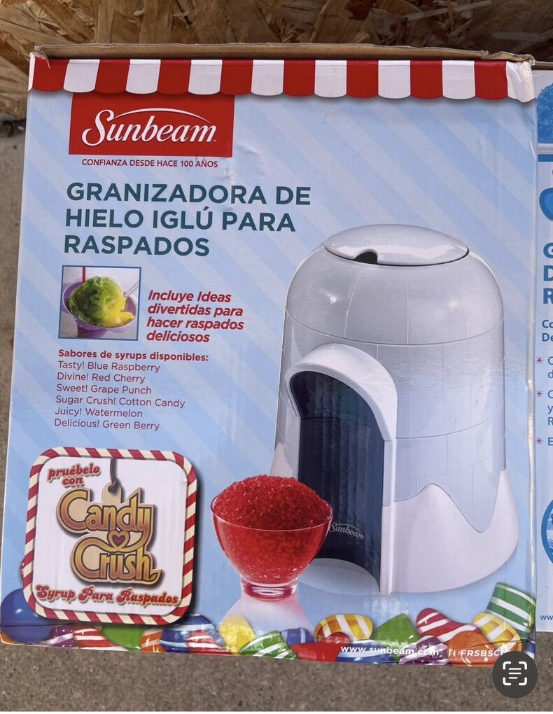 New Sunbeam Igloo snow cone maker