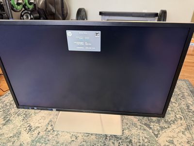 32" HP Pavillion Computer Monitor