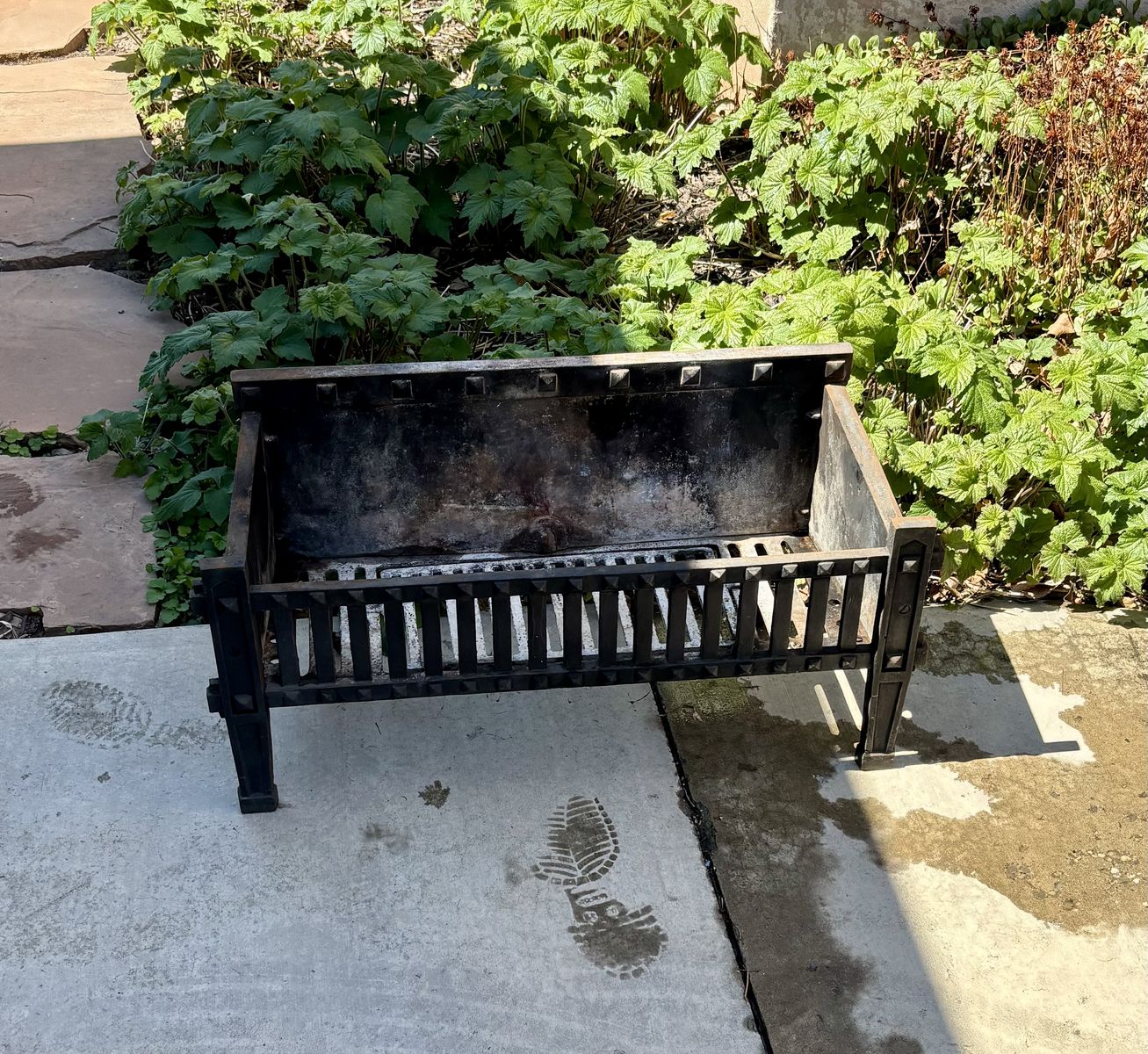 1920s Cast Iron Fireplace Grate