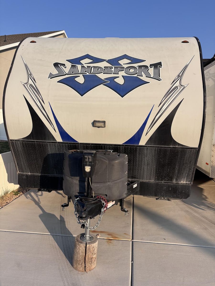 2019 29 ft Pacific Coachworks Toyhauler