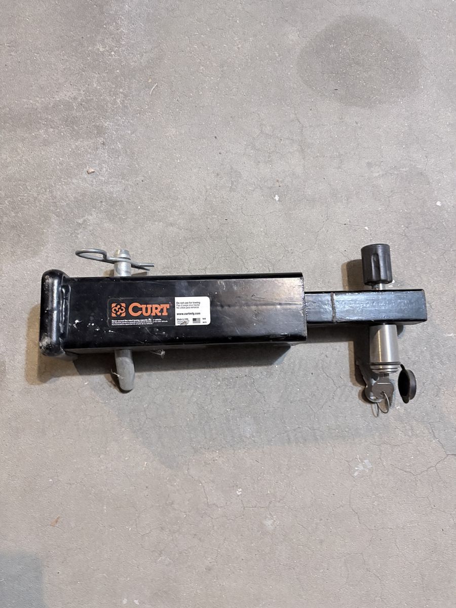 Curt Trailer Hitch Receiver Adapter - 1-1/4" (Class II) to 2"