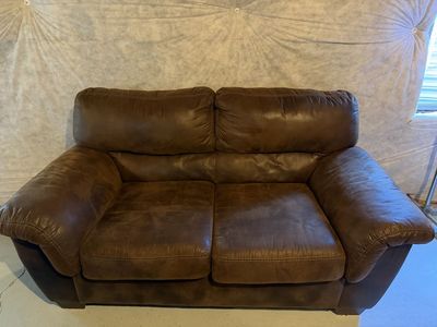 Sofa & loveseat