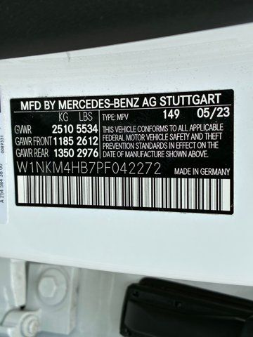 Main image 32