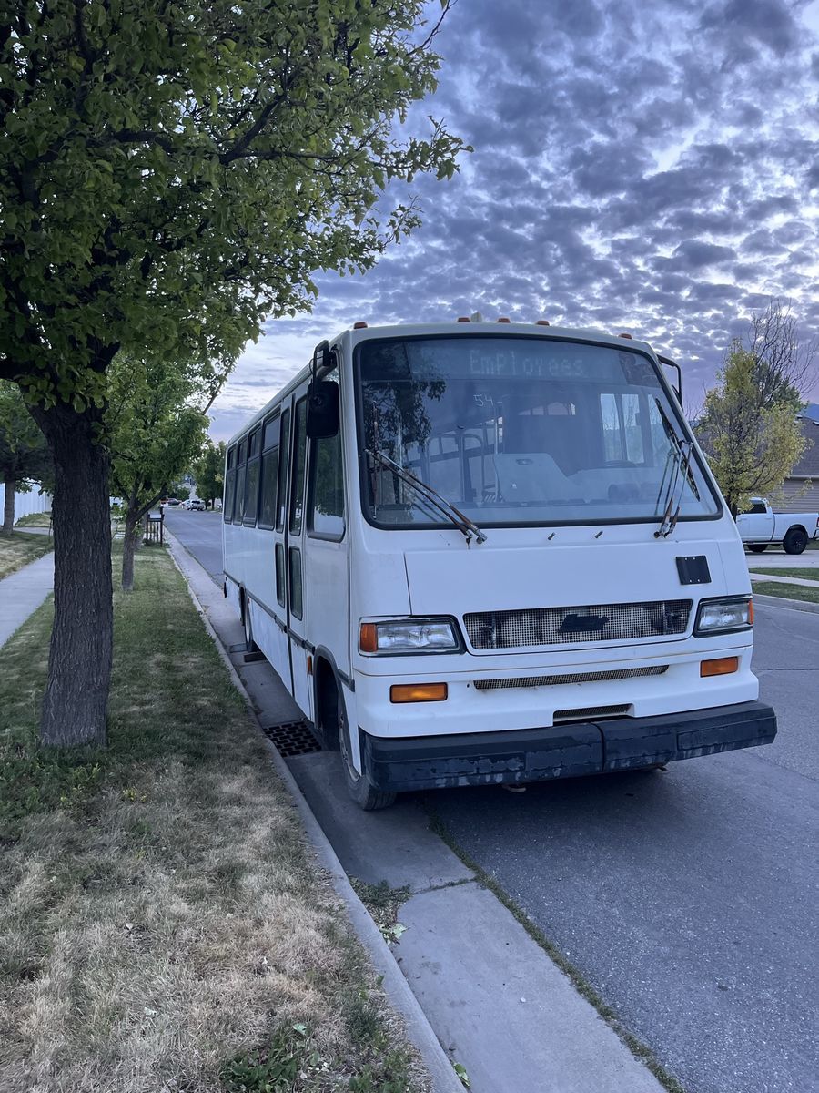 Stewart & Stevenson Starship Shuttle Bus