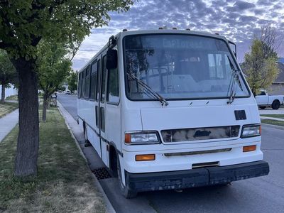 Stewart & Stevenson Starship Shuttle Bus