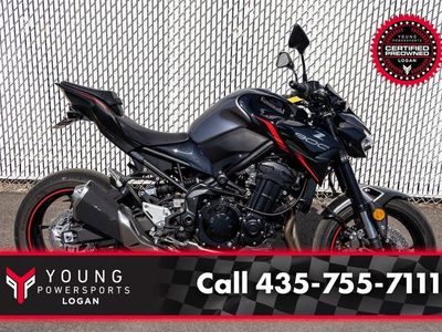 2023 Kawasaki Z900 ABS Metallic Black/Graphite Gray/Flat Black