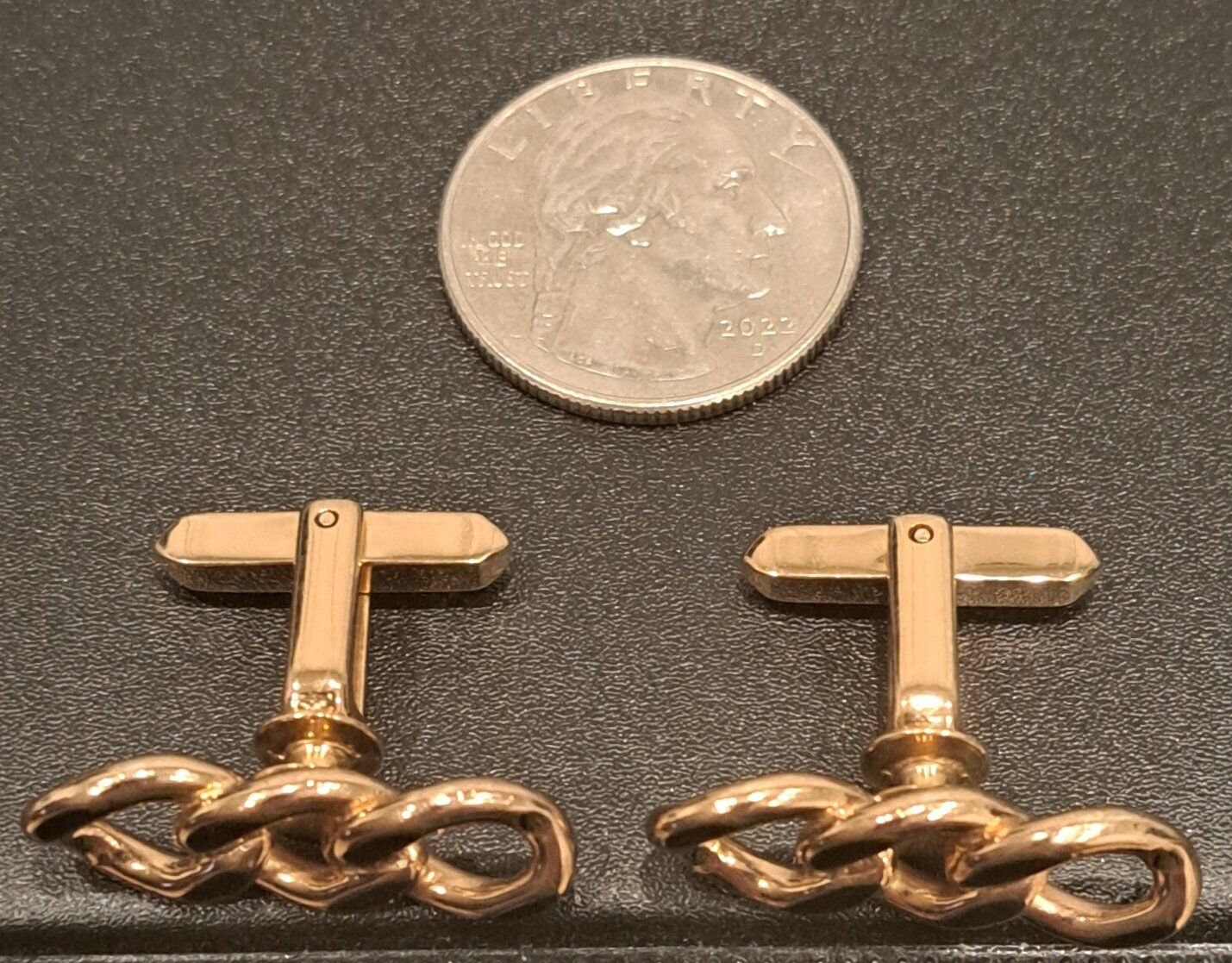 Vintage Hickok Gold Tone Chain Link Cufflinks