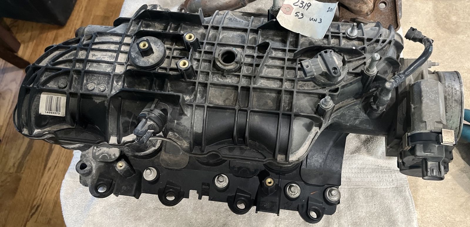 2011-2016 Chevrolet GMC 4.8L 5.3L Intake Manifold 25383922 w/ Fuel Rail & Injectors